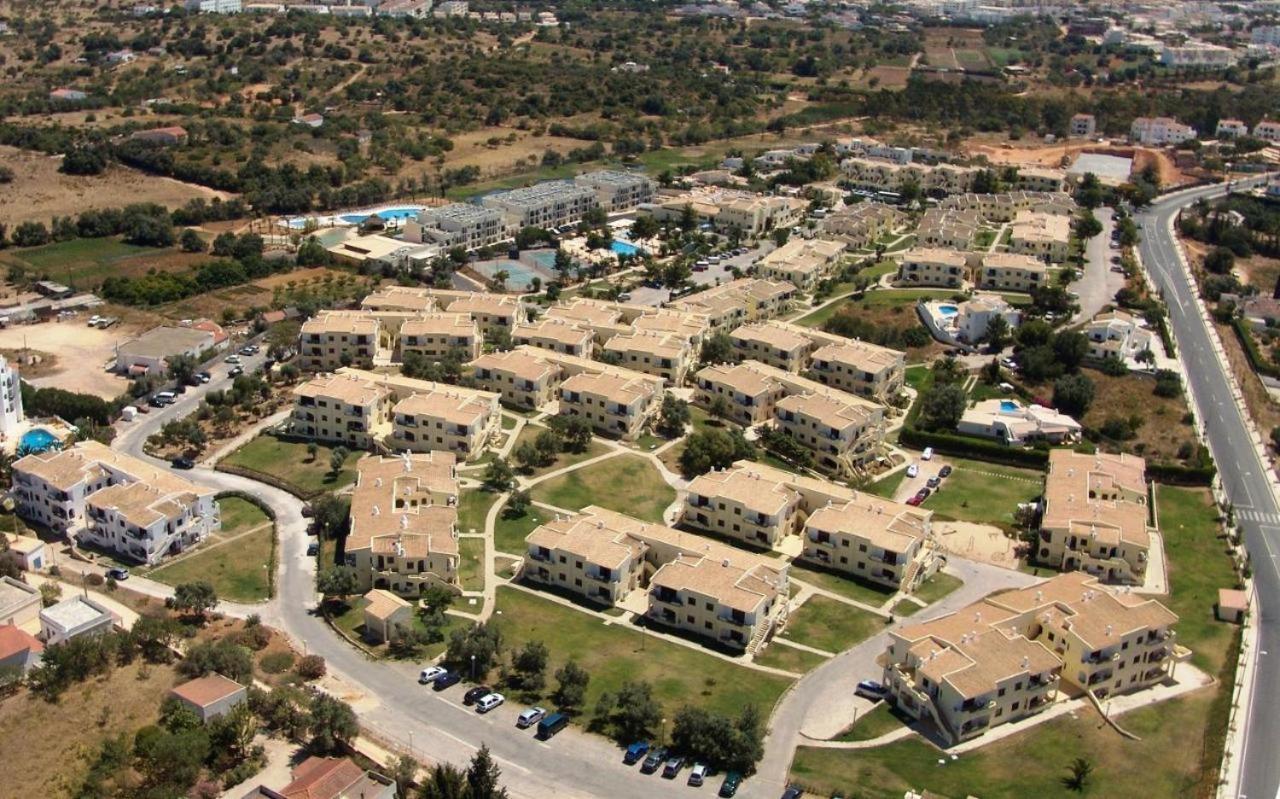 Lovely One Bedroom Apartment In Alvor Extérieur photo