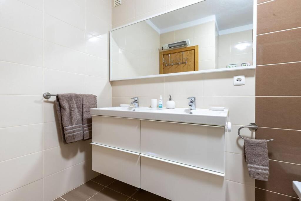 Lovely One Bedroom Apartment In Alvor Extérieur photo