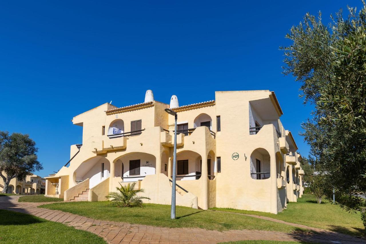Lovely One Bedroom Apartment In Alvor Extérieur photo